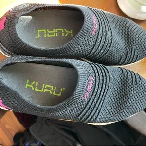 KURU women’s size 8.5